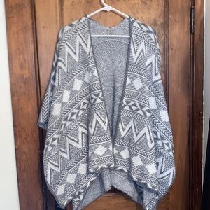 cardigan/shawl